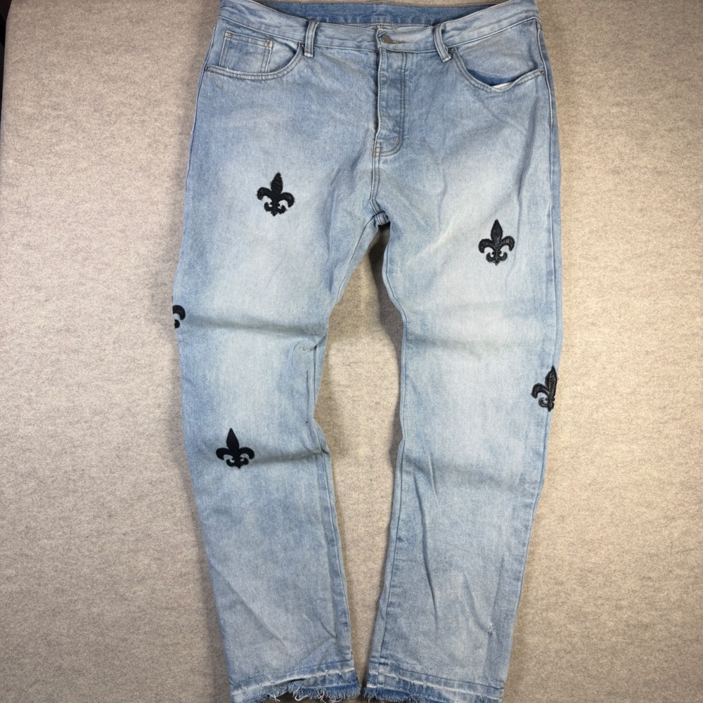 Mnml Fleur De Lis Embroidered Light Wash Jeans Mens 40 Blue Distressed Raw Hem